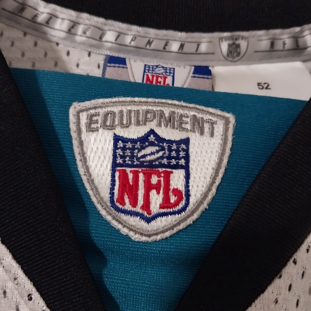 Reebok Authentic Jacksonville Jagaurs Fred Taylor Away Jersey Size 52 - Picture 6 of 10